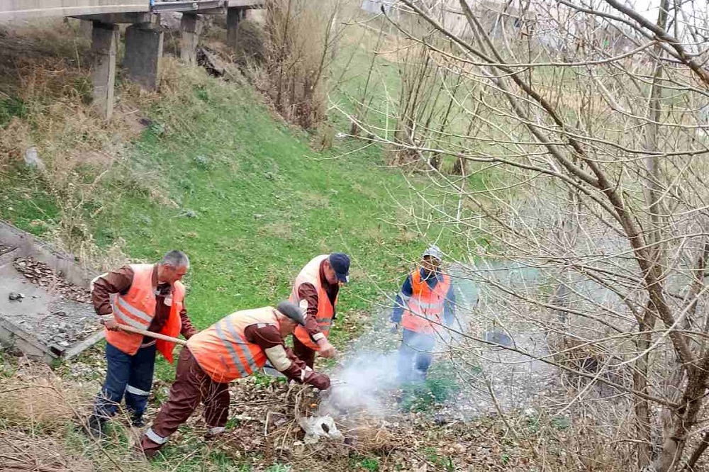 Մայիսի 3-ին ՀԿԵ աշխատակիցները դուրս եկան շաբաթօրյակի