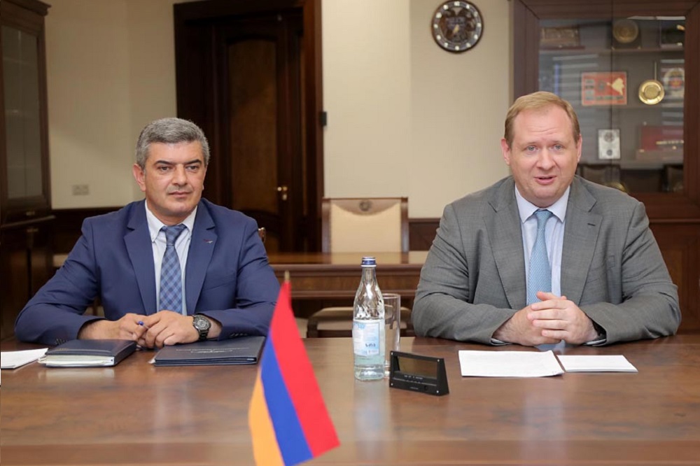 Պաշտպանության նախարարն ընդունել է "Հարավկովկասյան երկաթուղի" ՓԲԸ գլխավոր տնօրենին