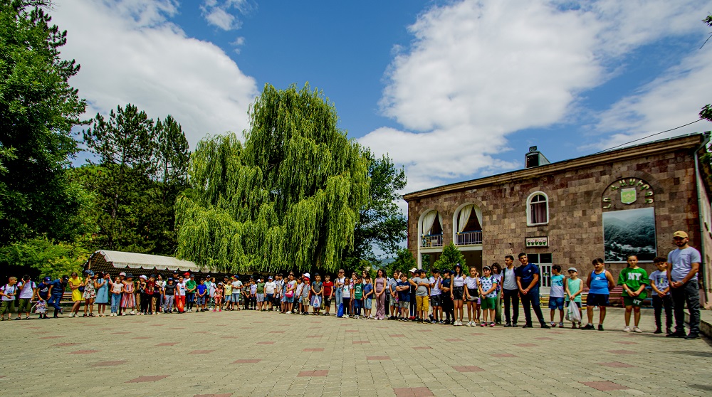 Մեկնարկել է ՀԿԵ-ի աշխատակիցների երեխաների ամառային արձակուրդների սեզոնը