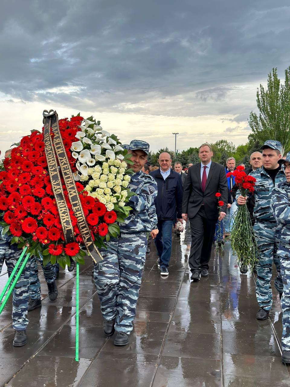 ՀԿԵ ղեկավարությունը հարգել է Հայոց ցեղասպանության զոհերի հիշատակը