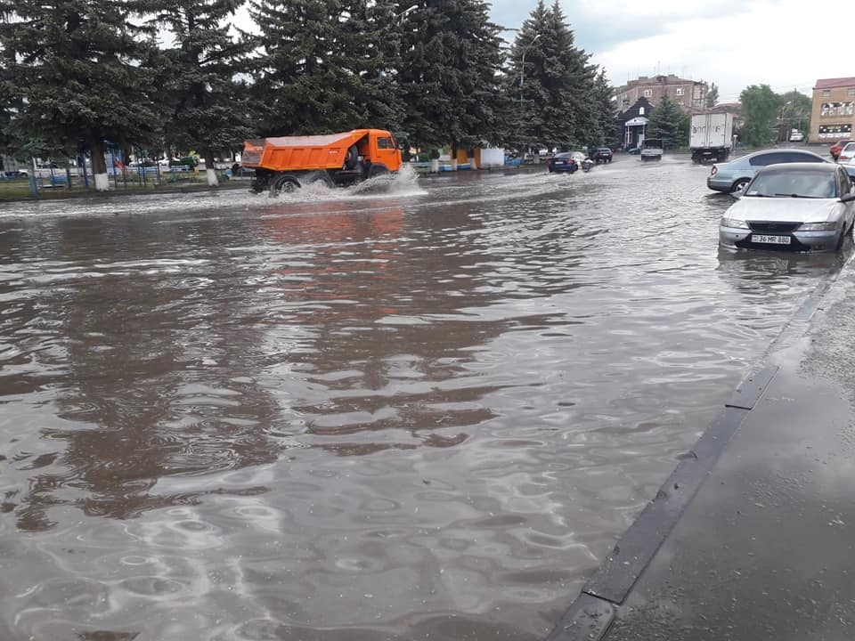 ՀԿԵ-ն գյումրեցիներին կոչ է անում կենցաղային աղբը չթափել Գորգոբա գետակի հունը