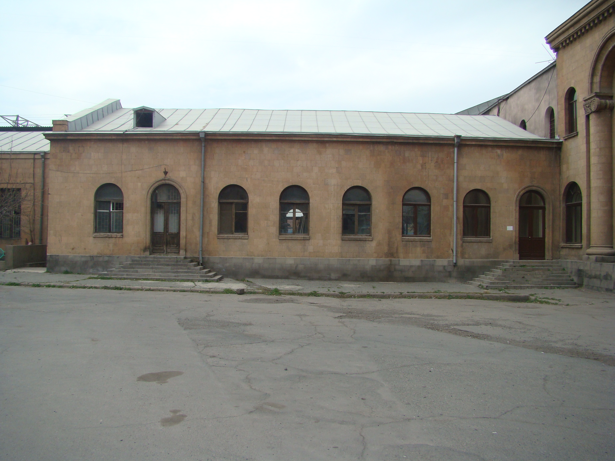 Помещения бывшей поликлиники